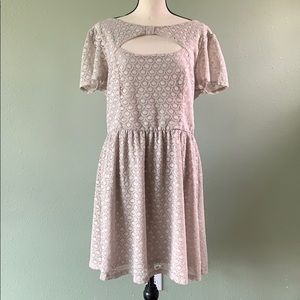 Lauren Conrad crochet overlay dress beige sz 10
